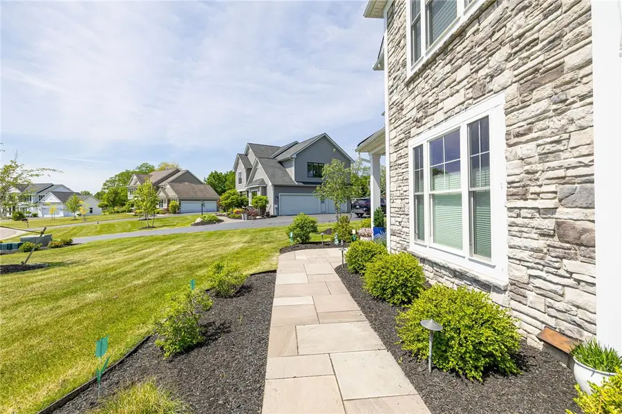 8 Ravenna Crescent, Pittsford, NY 14534 - #2