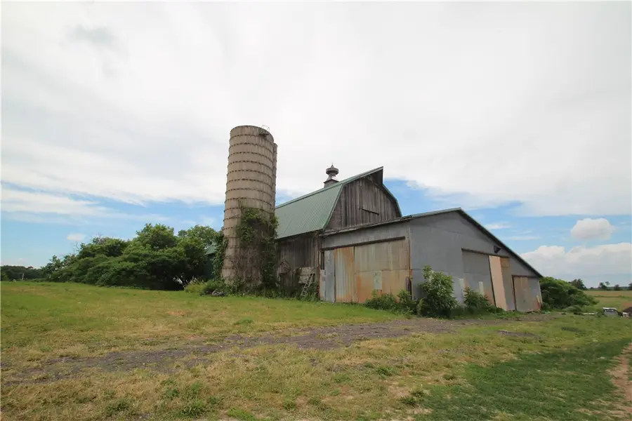 6477 Griswold Road, Stafford, NY 14143 - #2