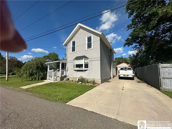 118 Chestnut Street, Springville, NY 14141