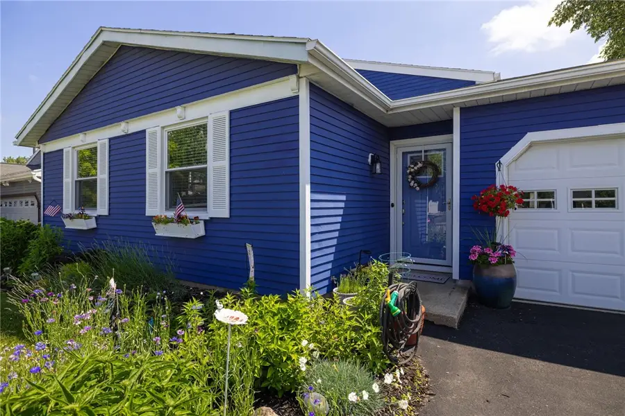 52 Constance Way E, Rochester, NY 14612 - #2