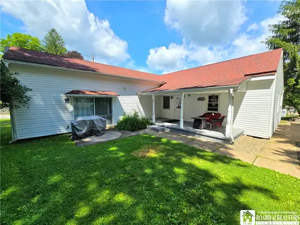 112 W Honeoye Street, Shinglehouse, PA 16748