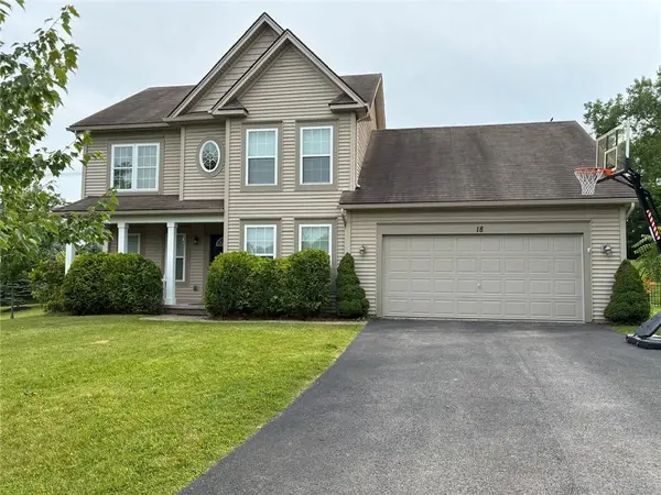 18 Dona Lea, Fairport, NY 14450