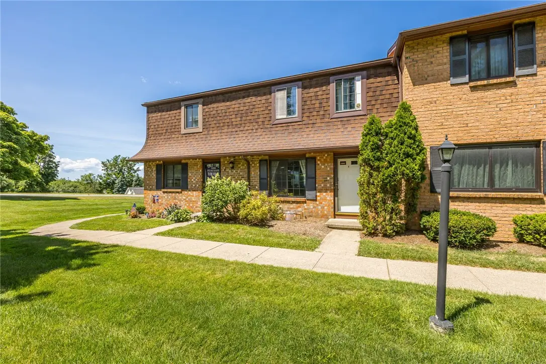 8 Surrey Hill, Rochester, NY 14623 - #1