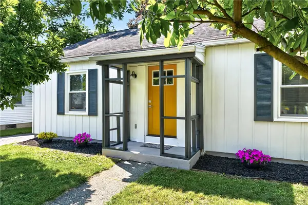 355 Falstaff Road, Rochester, NY 14609