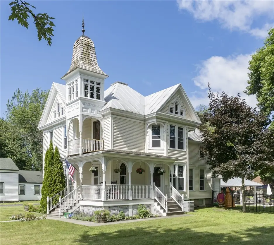 208 S Broad Street, Sackets Harbor, NY 13685 - #1