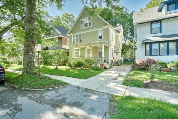 10 Menlo Place, Rochester, NY 14620