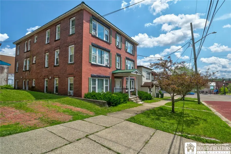 402 Lafayette Street, Jamestown, NY 14701 - #2