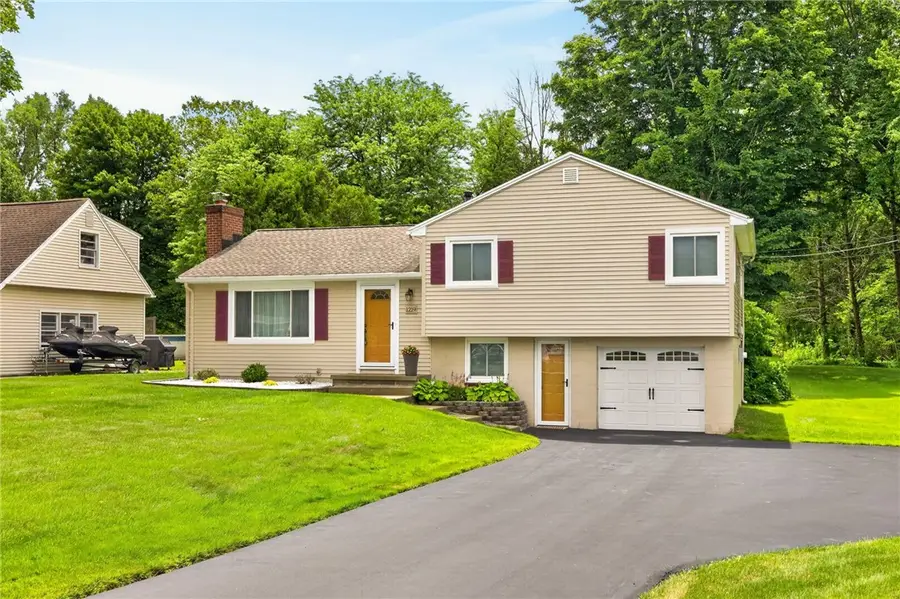 1219 Wall Road, Webster, NY 14580 - #2
