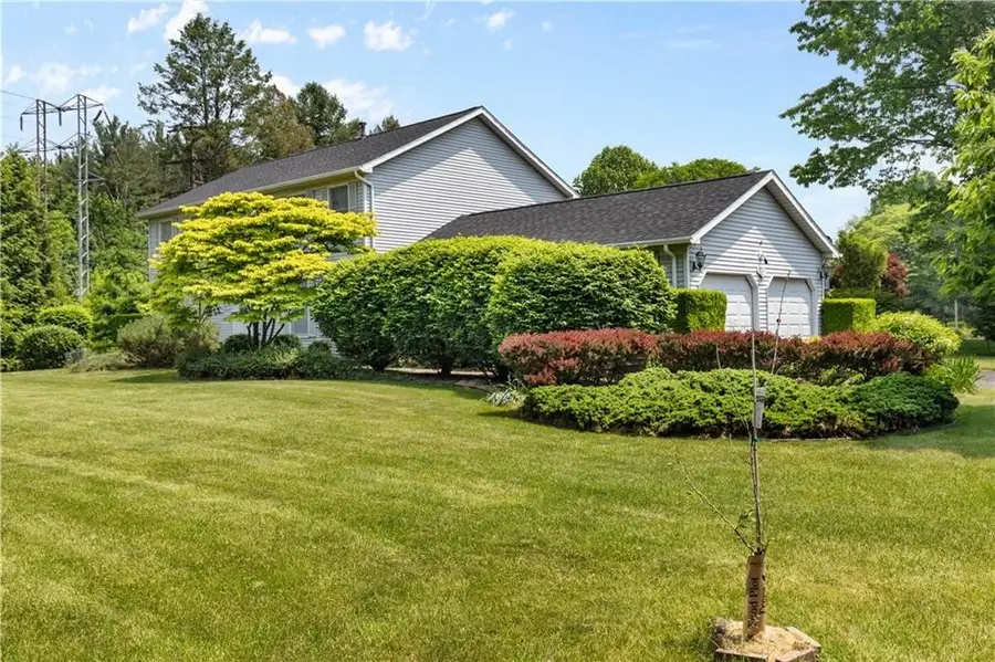2 Hunters Pointe, Pittsford, NY 14534 - #2