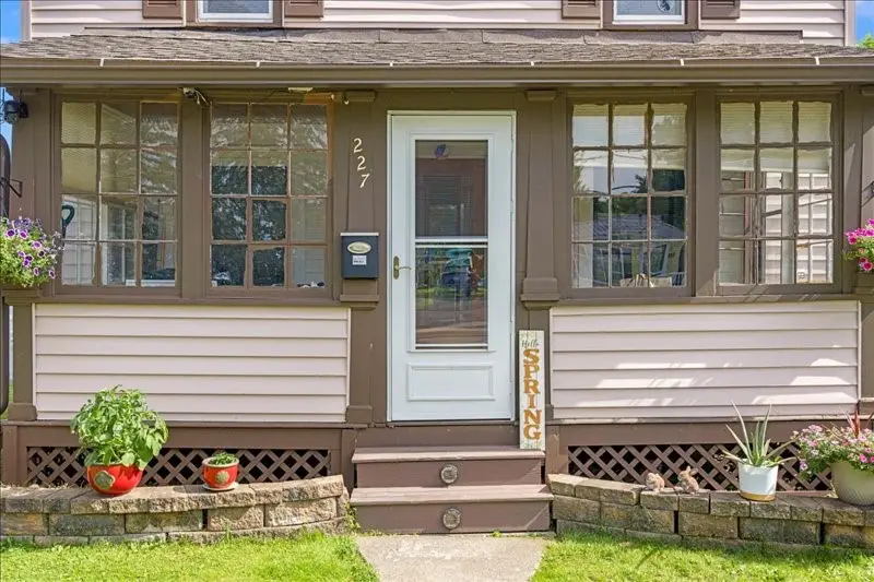 227 W 10th Street, Elmira, NY 14903 - #3