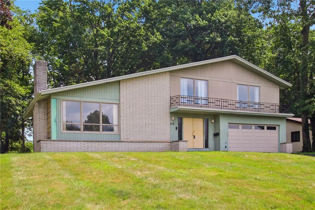 216 Somerworth Drive, Rochester, NY 14626 - #1