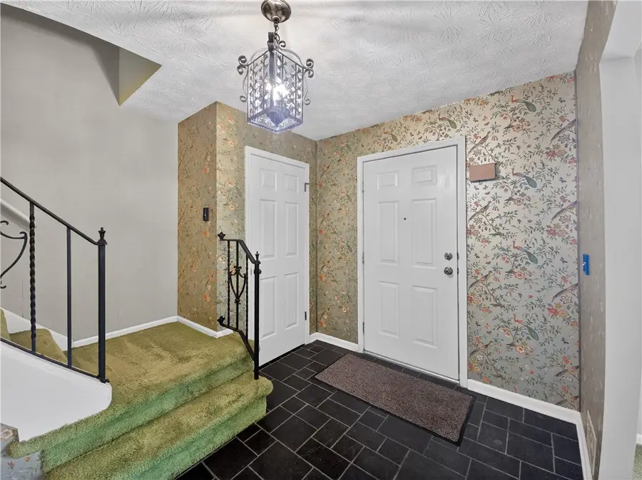 47 Huxley, Fairport, NY 14450 - #2