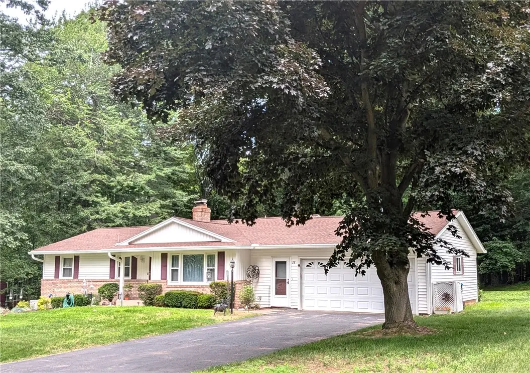 28 Kingswood Drive, Rochester, NY 14624 - #1