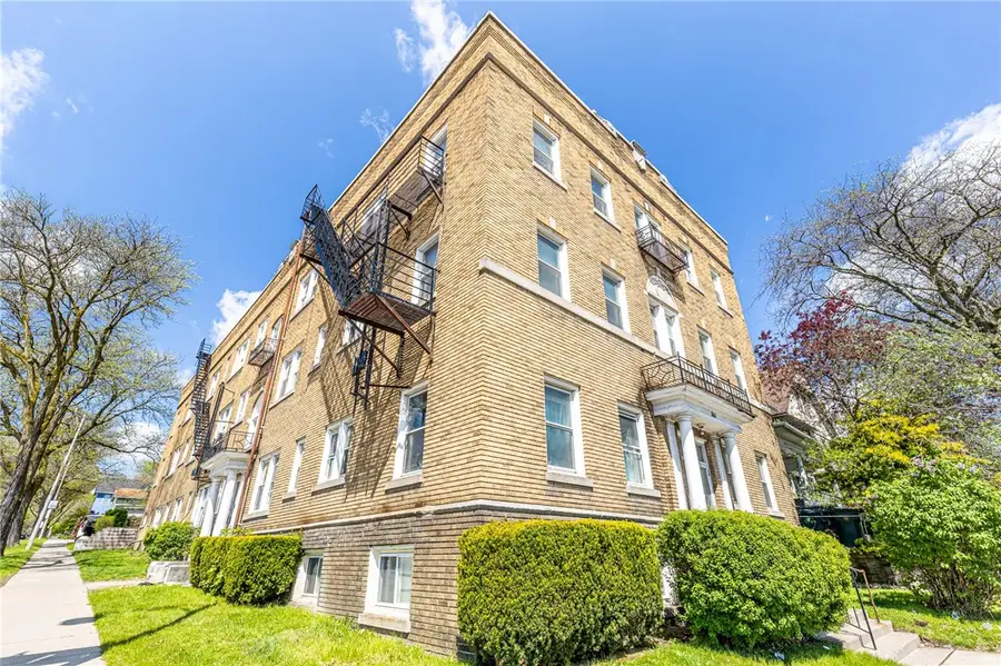 865 Lake Avenue, Rochester, NY 14613 - #2
