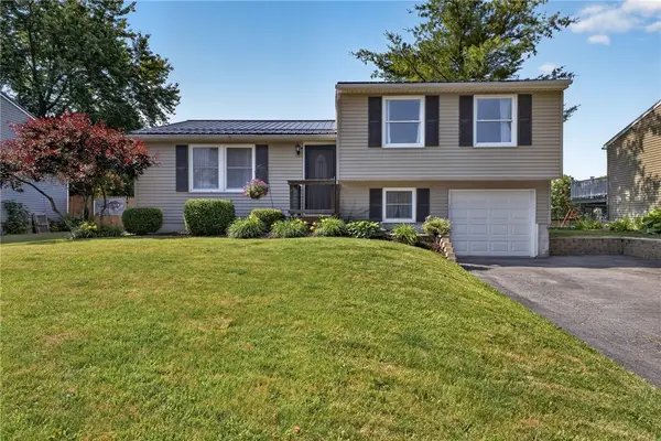 5759 Wishing Well Lane, Farmington, NY 14425