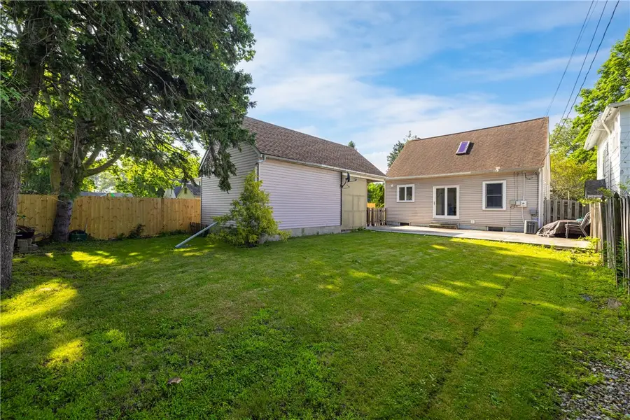 910 Whitlock Road, Rochester, NY 14609 - #2