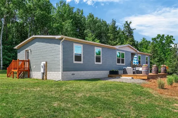 9286 Keuka Highland Dr, Hammondsport, NY 14840