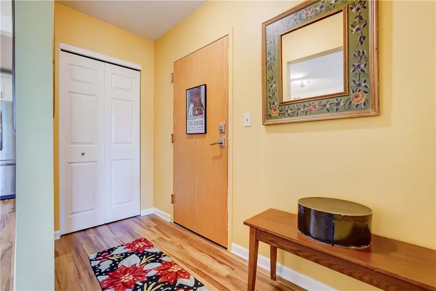 104 Packetts Glen, Fairport, NY 14450 - #3