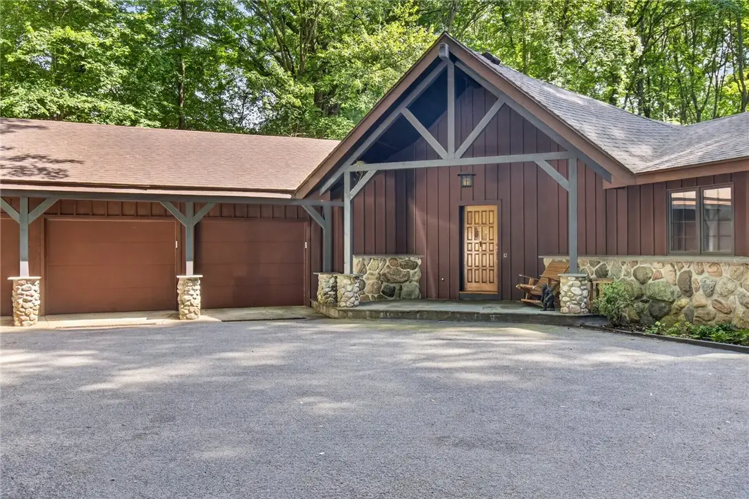 150 Park Road, Pittsford, NY 14534 - #1