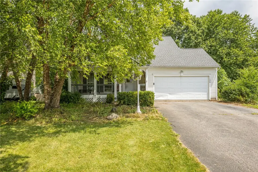 1124 Belmont Drive, Farmington, NY 14425 - #3