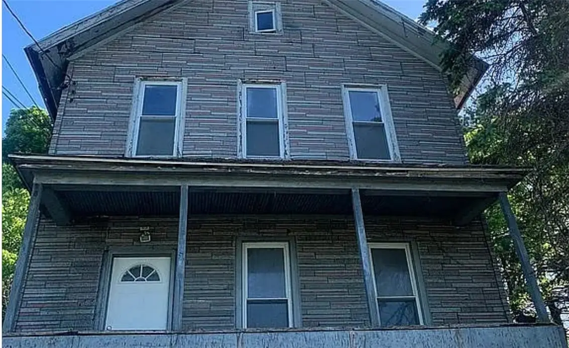 3 Race Course Street, Amsterdam, NY 12010 - #1