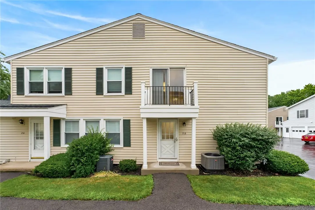 28 Arrowhead Way S, Fairport, NY 14450 - #1