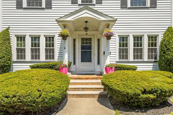38 Barons Road, Rochester, NY 14617
