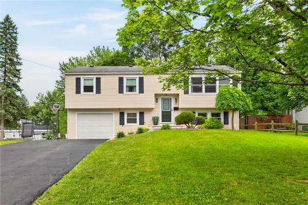 18 Aldrich Dr Drive, Palmyra, NY 14522