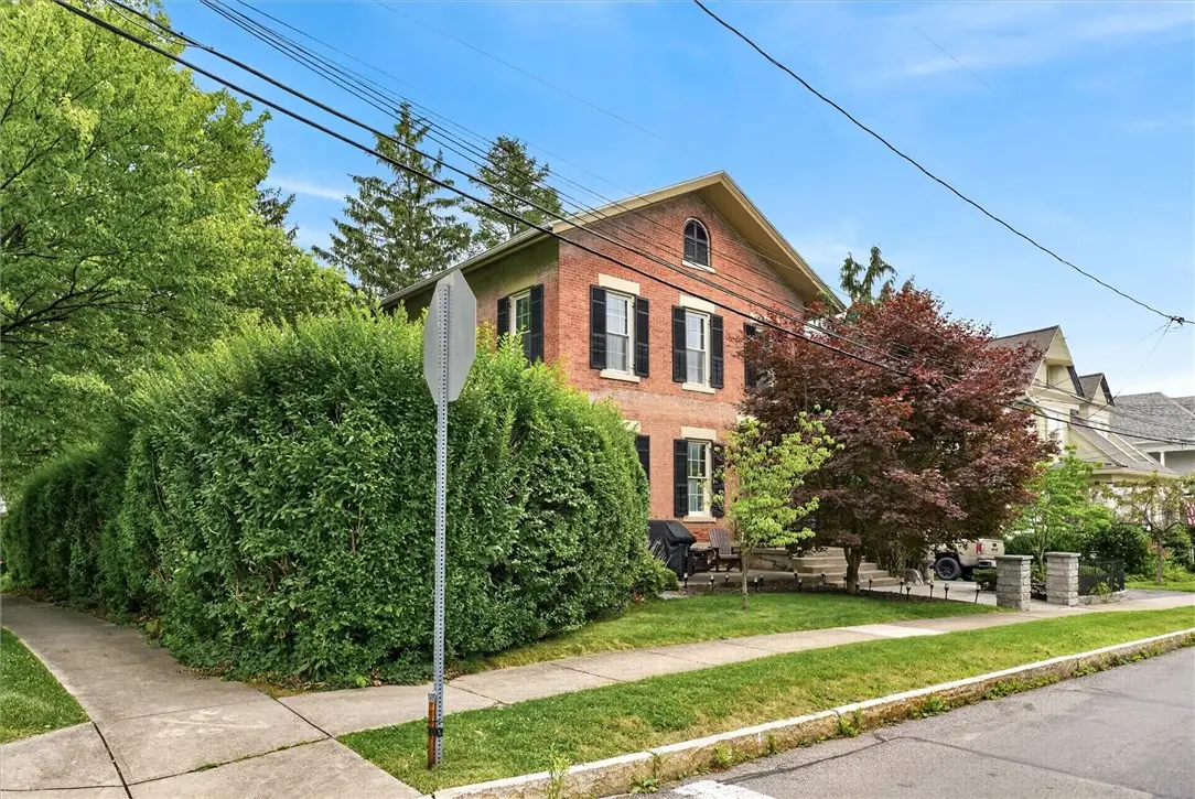 47 Sly Street, Canandaigua, NY 14424 - #1