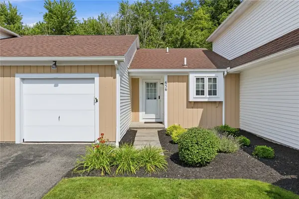 656 Neros Run, Webster, NY 14580