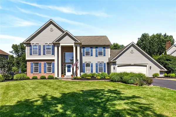 42 Cardogan Square, Rochester, NY 14625