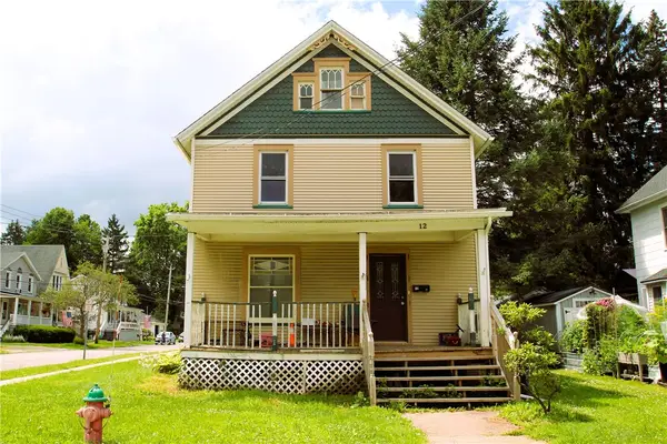 12 East Avenue, Holley, NY 14470