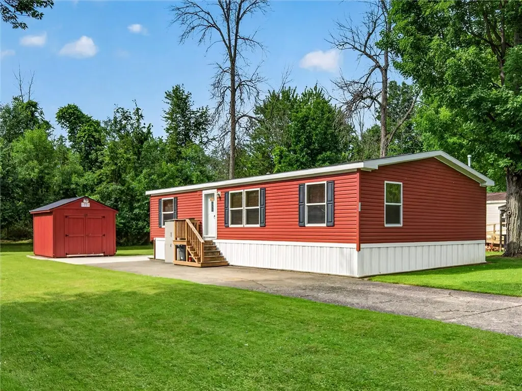 33 Willow Rd Road, Albion, NY 14411 - #1