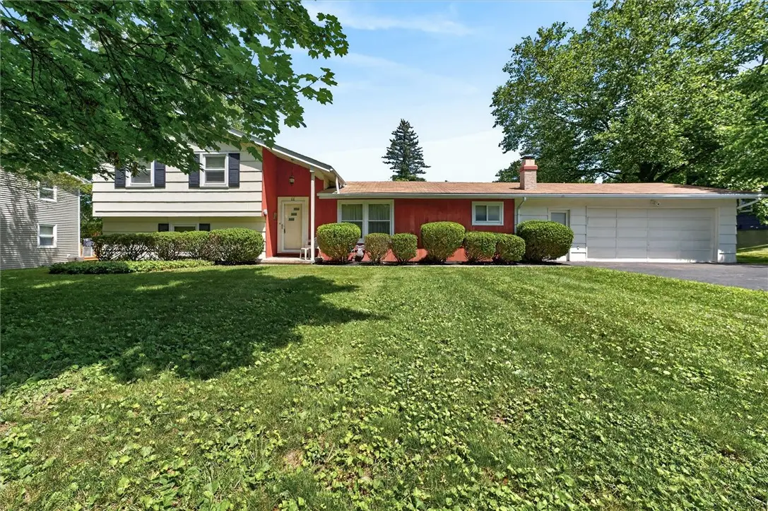 11 Parkwood Lane, Penfield, NY 14526 - #1