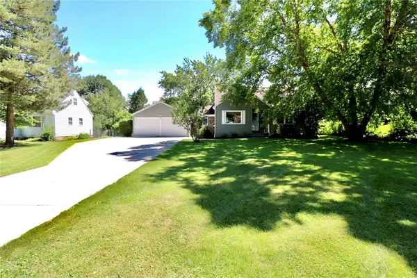 15 Ivamae Drive, North Chili, NY 14514