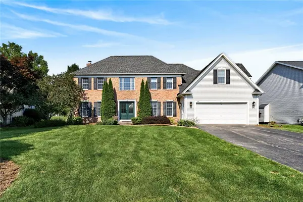 42 Saint Andrews Blvd, Fairport, NY 14450