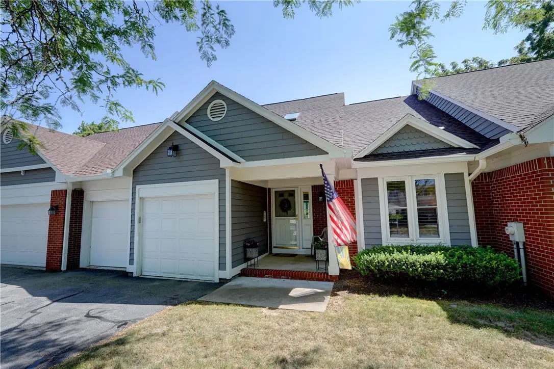 5 Packetts Grove, Fairport, NY 14450 - #1