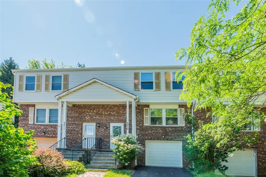 3210 Sherwood Drive, Walworth, NY 14568 - #2