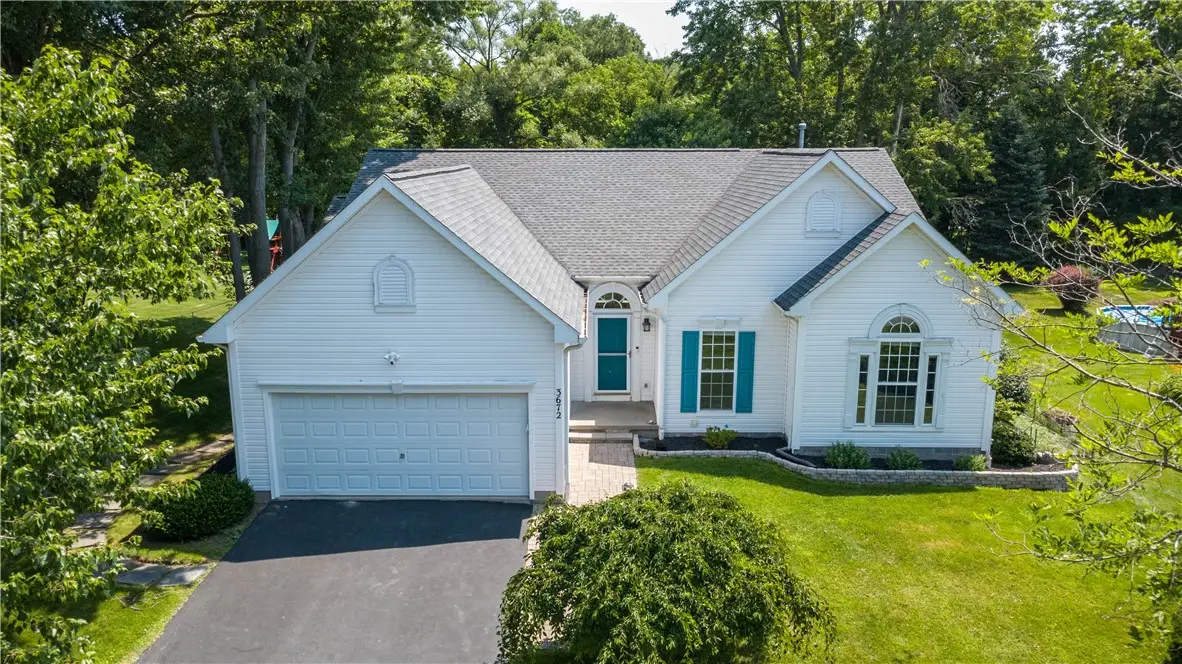 3672 Deer Meadow Run, Macedon, NY 14502 - #1