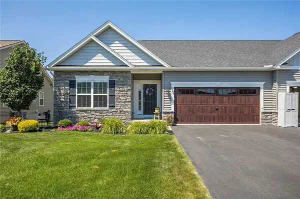5986 Monarch Drive, Farmington, NY 14425