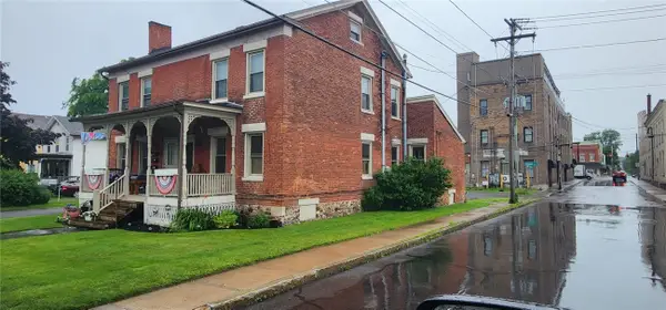 198 Center Street, Farmington, NY 14425