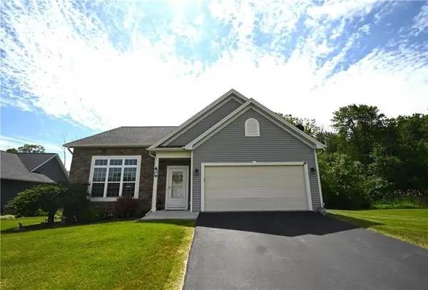16 Pirates Cove, Spencerport, NY 14559