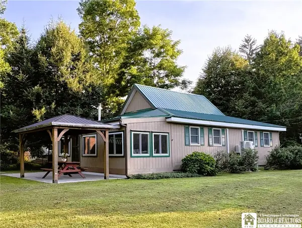 5252 W Lake Road, Mayville, NY 14757
