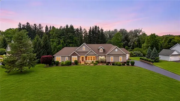 11 Ashland Oaks Circle, Spencerport, NY 14559