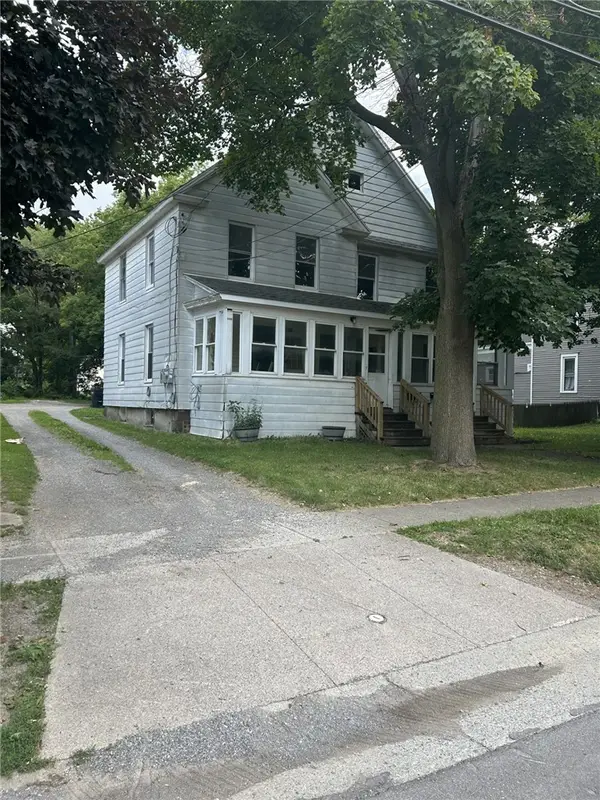20 Maple Avenue, Oakfield, NY 14125