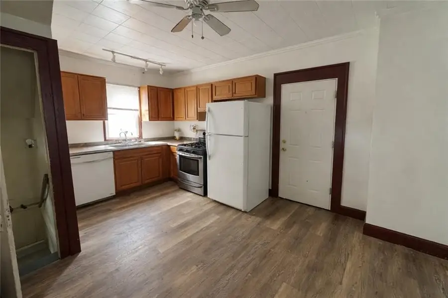 160 Sawyer Street, Rochester, NY 14619 - #2