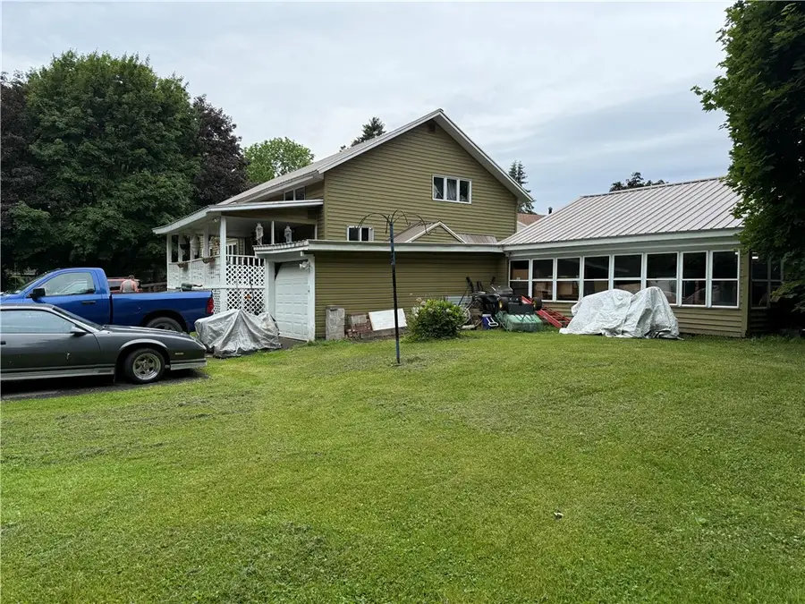 323 Maple Street, Oswego, NY 13126 - #2