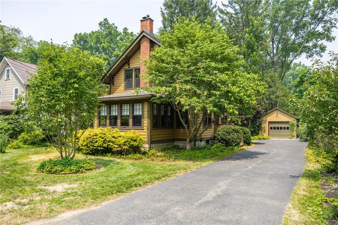 6 Line Street, Pittsford, NY 14534 - #1