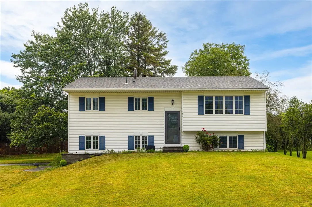 125 Authors Avenue, Henrietta, NY 14467 - #1