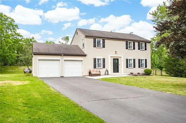 10 Guaymar Circle, Rochester, NY 14624